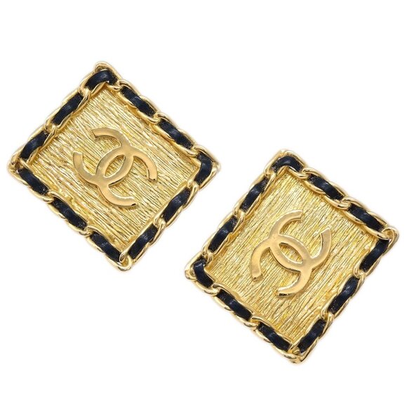 Chanel Square Leather Earrings Clip-On Gold 26 122679 - Picture 1 of 4
